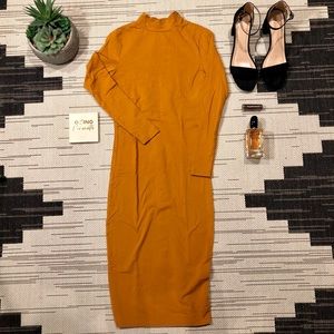 NWOT | AA | OPEN BACK TURTLE NECK